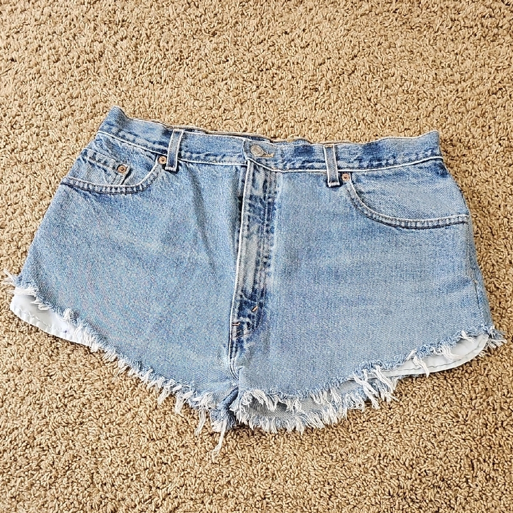 Levis Light Blue Frayed Hem Jean Shorts